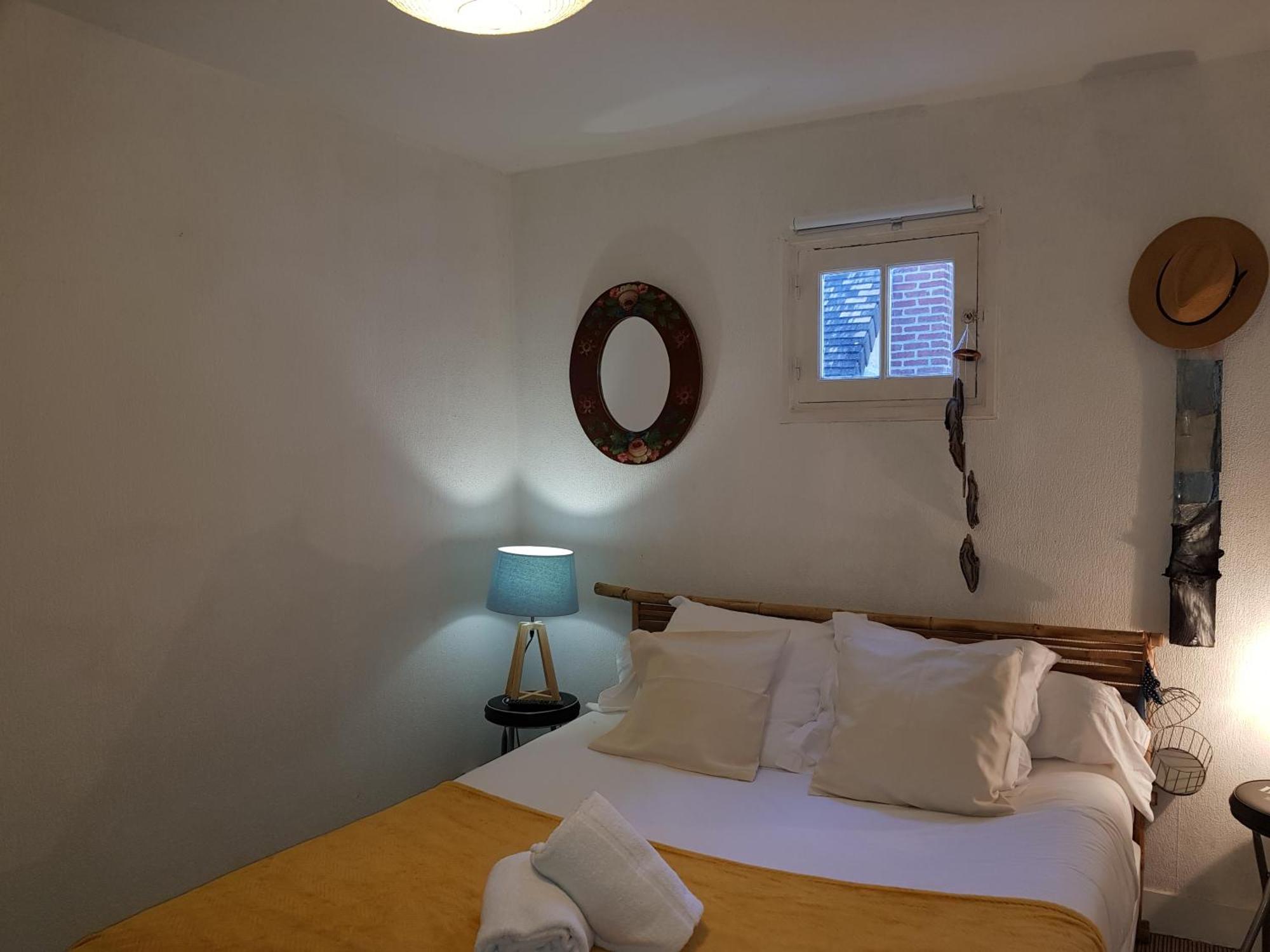 Herm'S Petite Maison Atypique Et Cour Privative - Avenue Du Marche - Ideal Couple Ou Jeunes Parents Cabourg Exterior foto